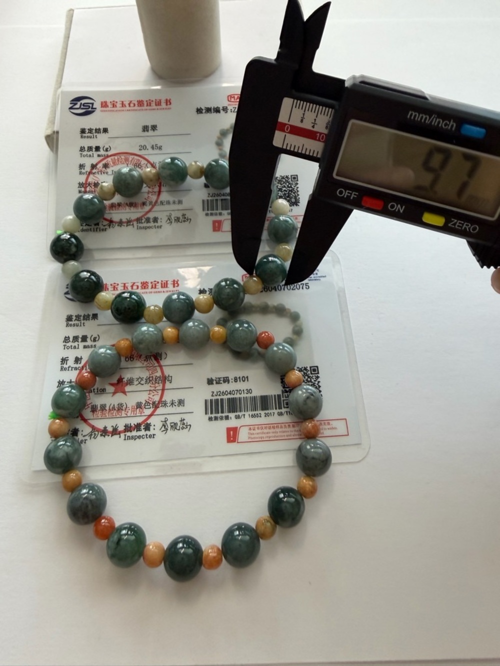 2 Pieces Natural Green Jade Beaded Bracelet -NWOT - Picture 3 of 8